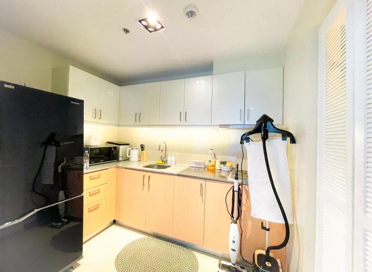 Modern & Luxury 2br Near Solaire, Okada, Airport