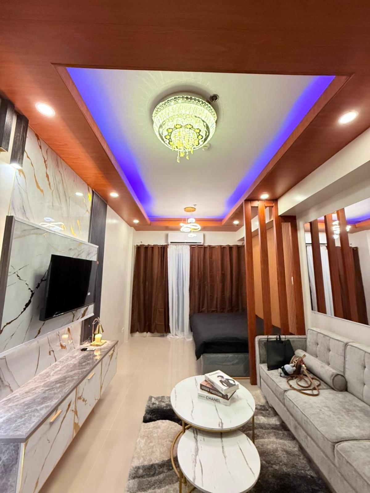 D' Caballero's Penthouse By Sun Residences 5* Manila