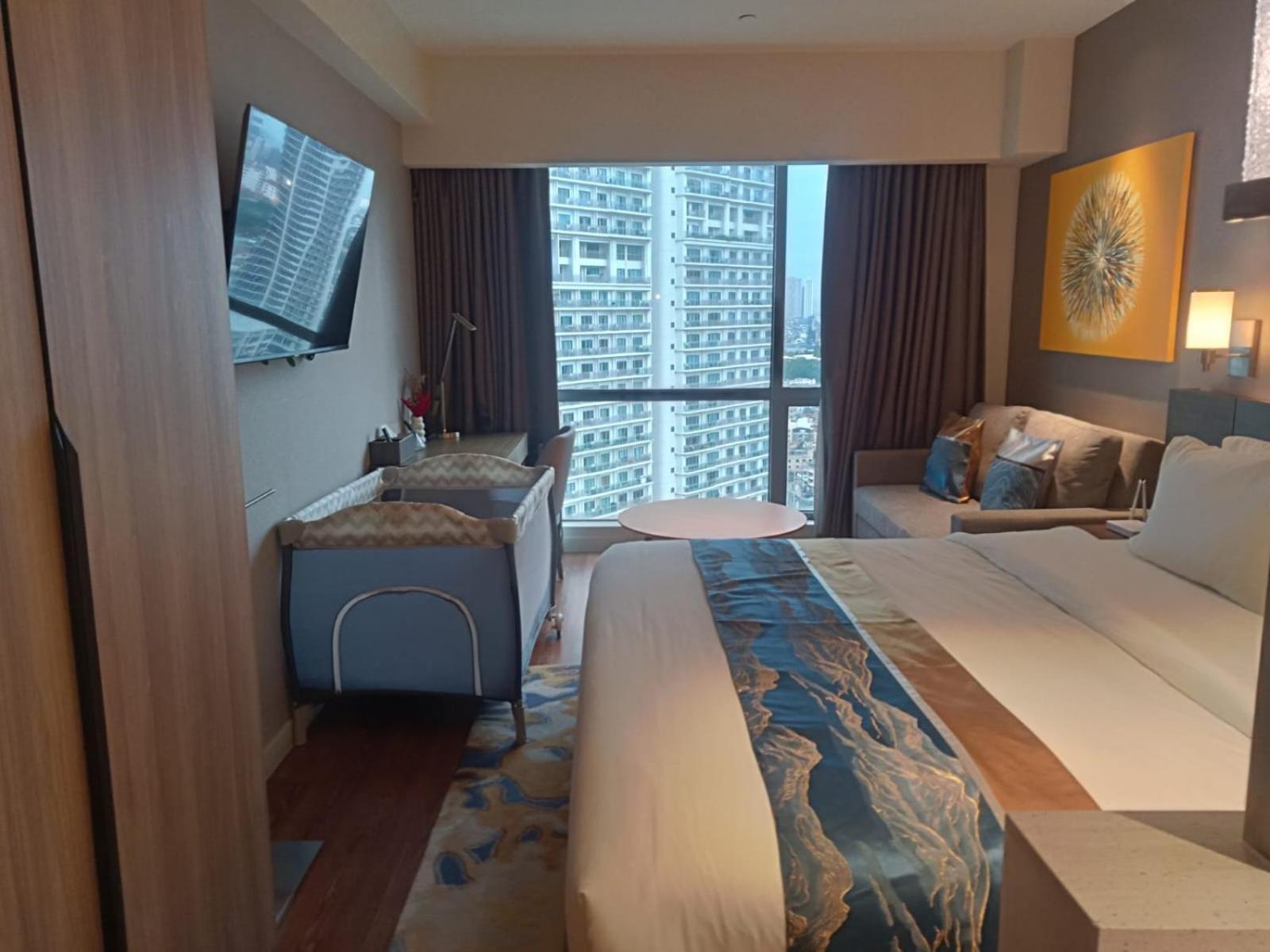 Hotel Novotel By River Luxury Manila