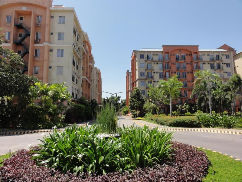 Le Chateau Elysee Condominium Hotel