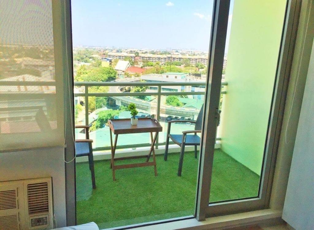 Apartment Azure Beach Manila
