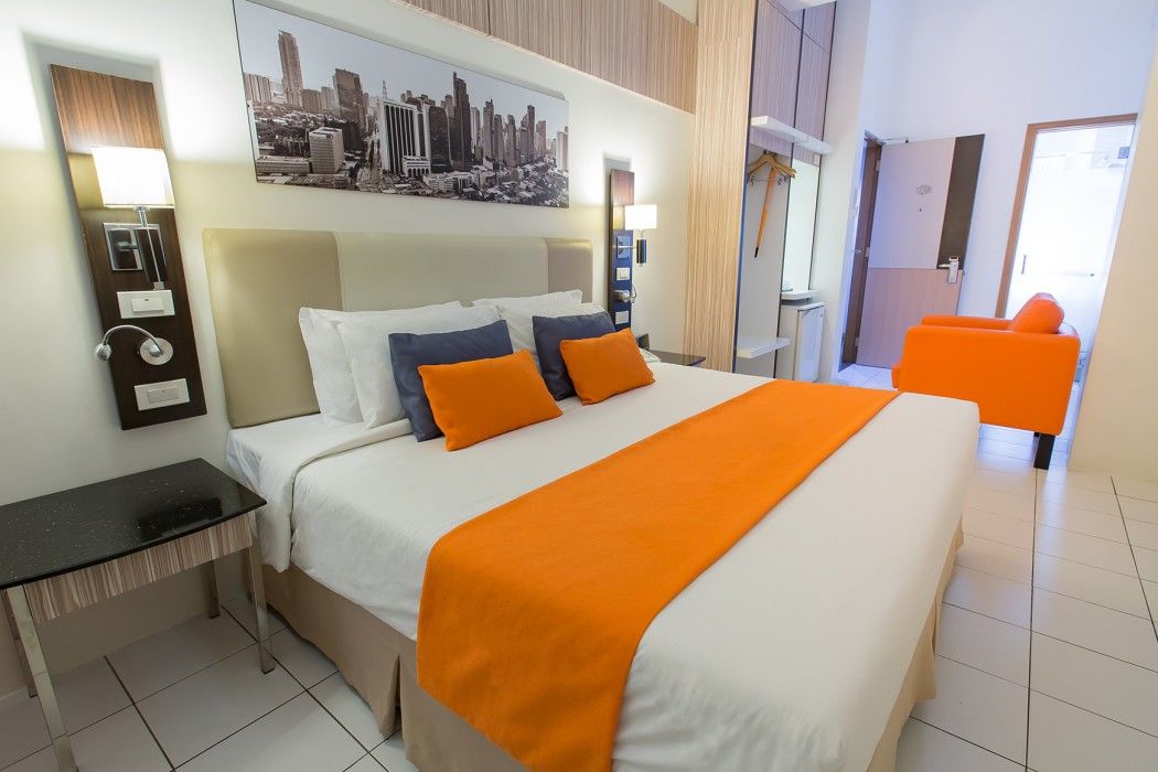 1632 Hostel *