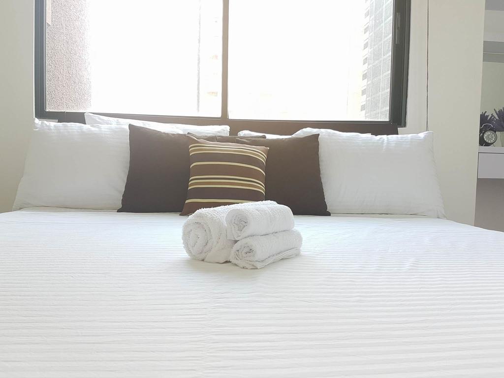 Apartment Luxury Spacious 2br In Salcedo Village Manila