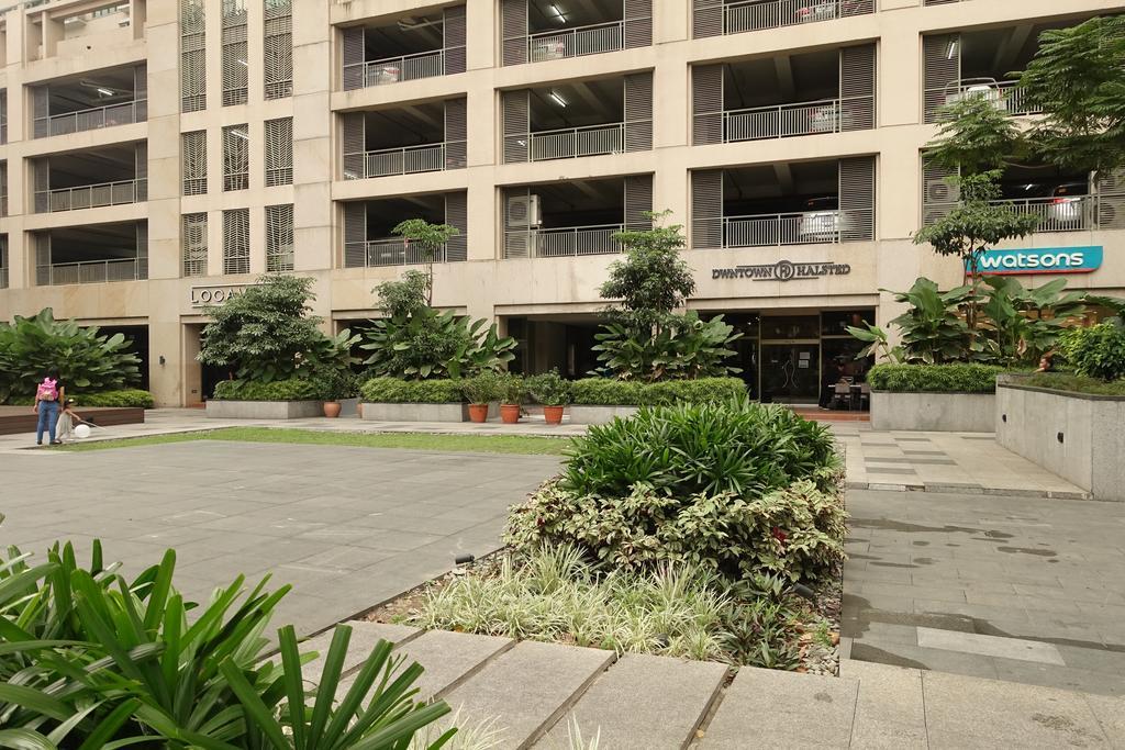 Modern Asian At Forbeswood Parklane The Bgc Manila