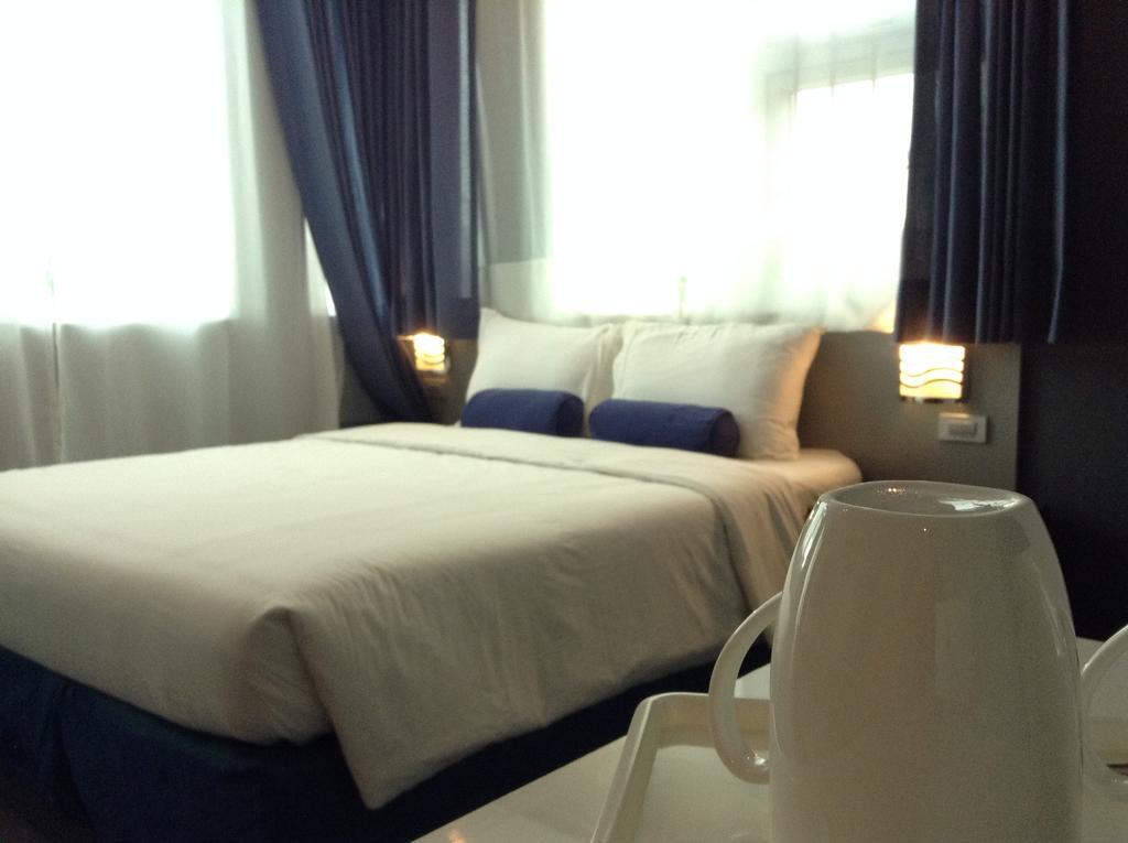 Inn Li Nakpil Manila