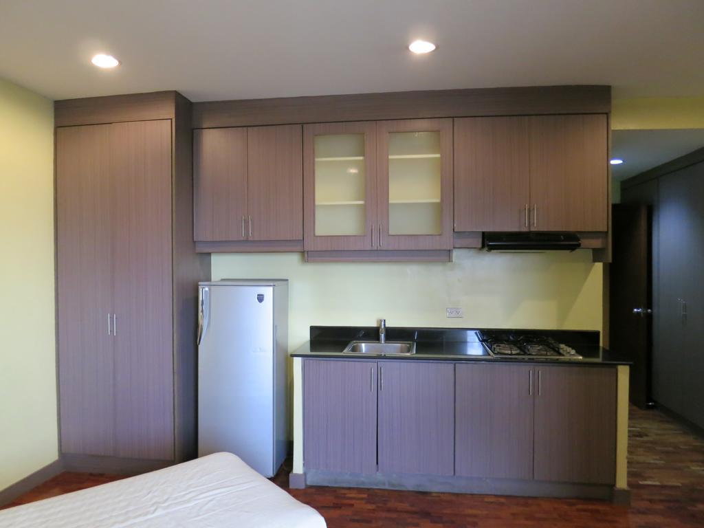Midland Plaza Aparthotel