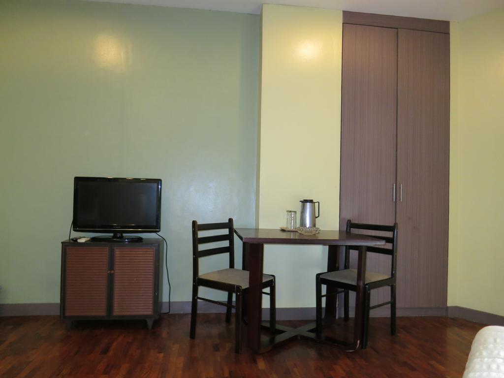 Midland Plaza Aparthotel Manila