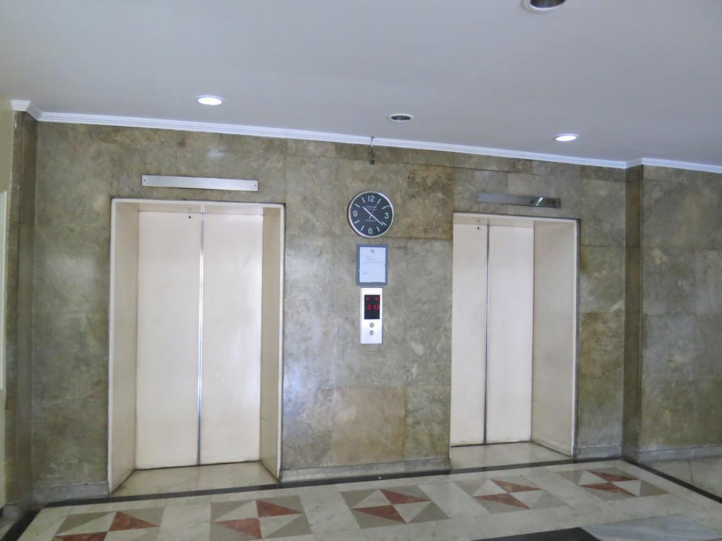 Midland Plaza *