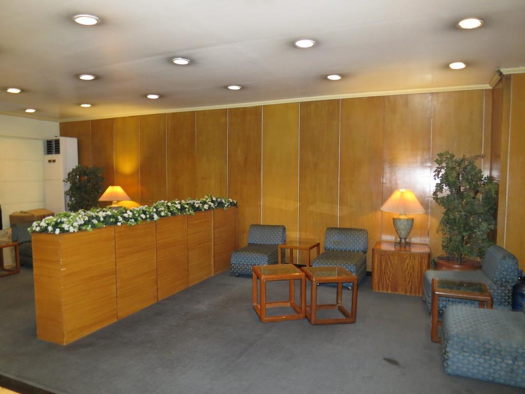 Midland Plaza