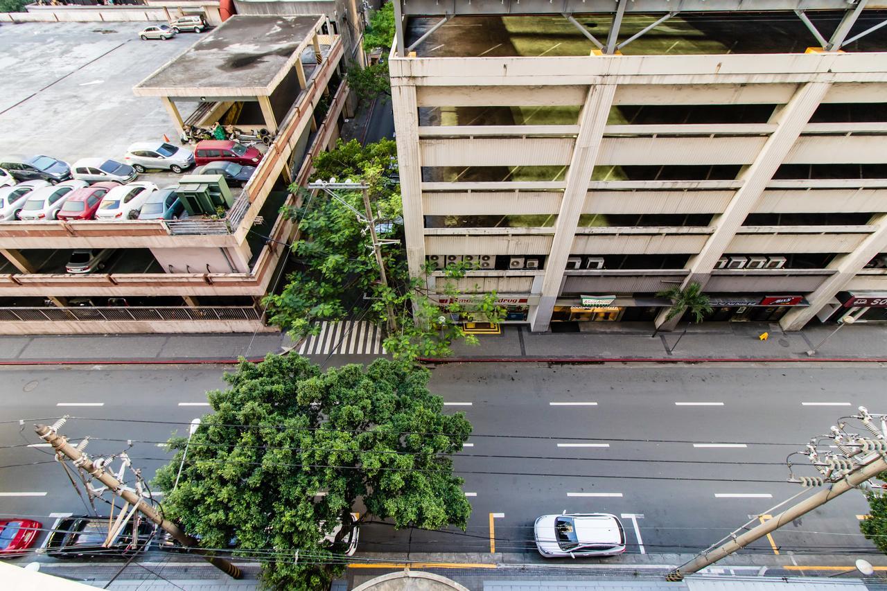 Apartment Luxury Spacious 2br In Salcedo Village Manila