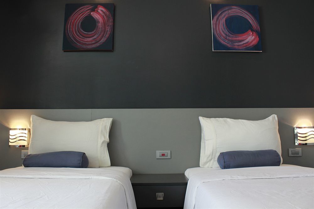 Li Nakpil Inn