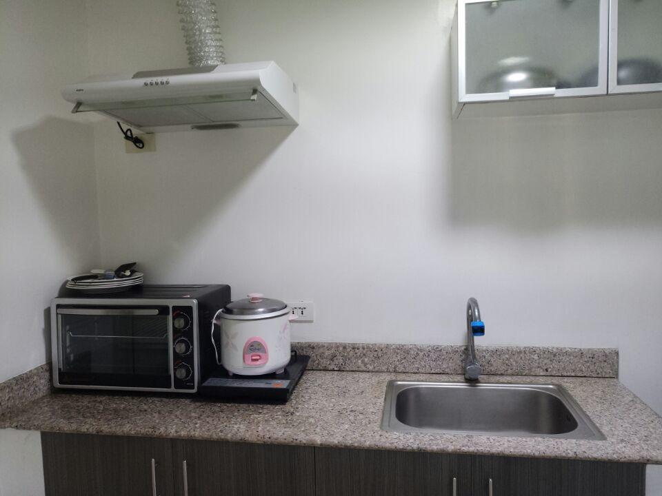 Apartment 168 Inc. *