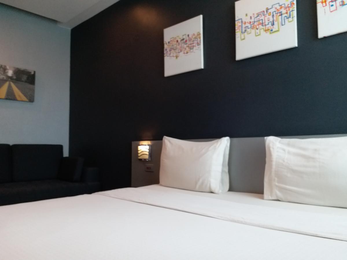 Inn Li Nakpil Manila