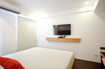 Zen Brblock Makati Hotel 2*
