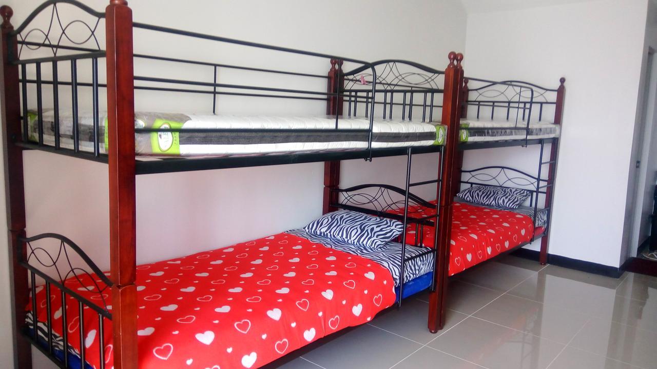 Jcs Boarding House Hostel Manila