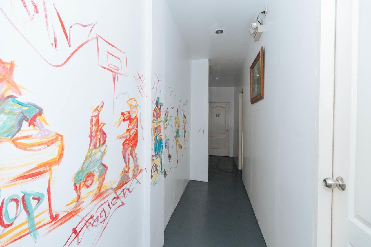 Reddoorz @ Earnshaw Hostel Manila