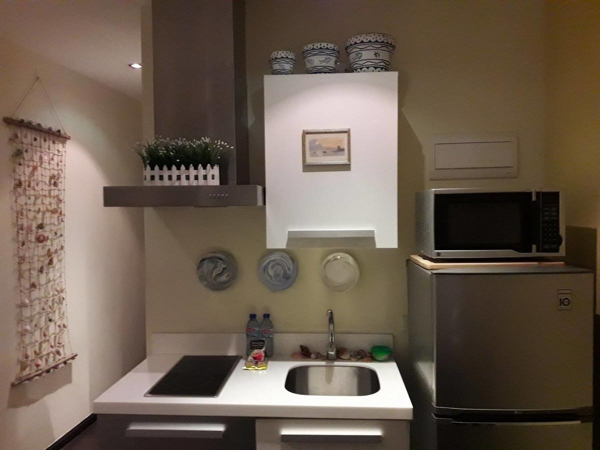 Seven Doors Apartment In Knightsbridge Residences Makati Apartment Manila