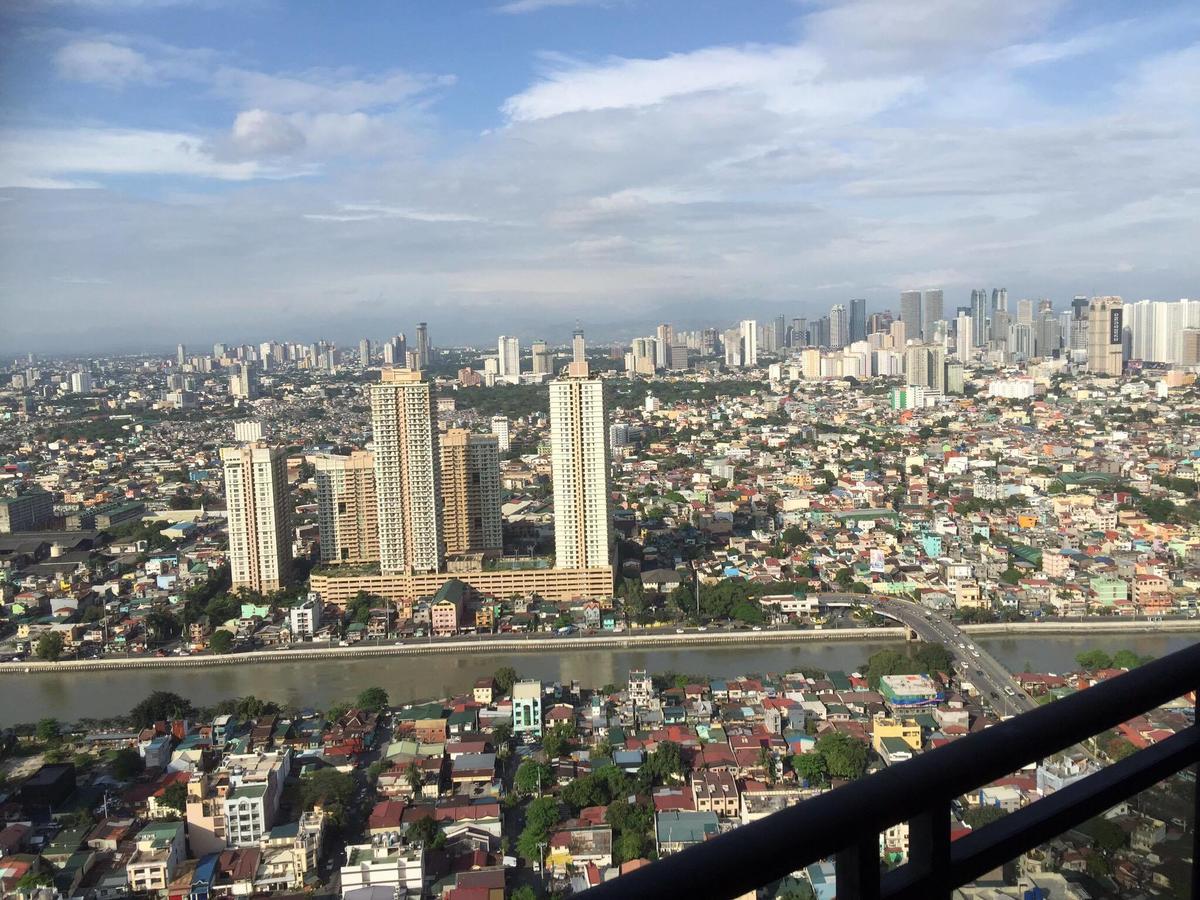 Seven Doors Apartment In Knightsbridge Residences Makati *