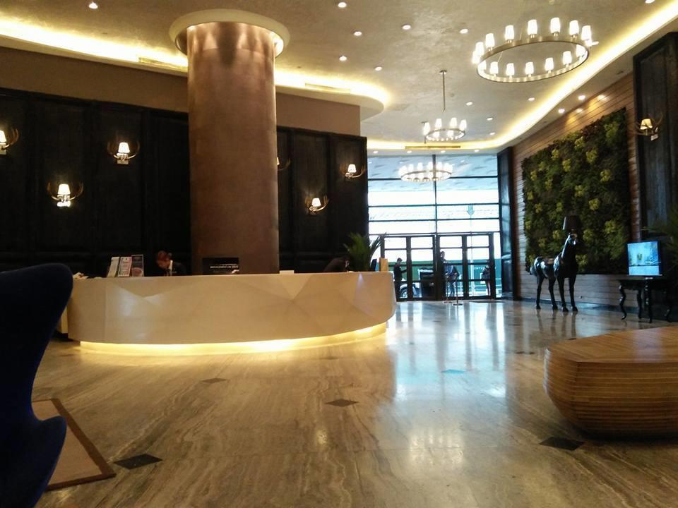 Seven Doors Apartment In Knightsbridge Residences Makati Manila