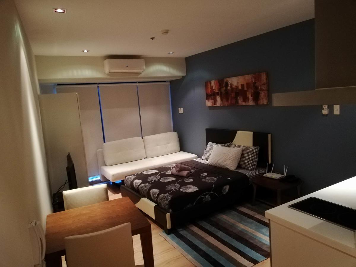 Seven Doors Apartment In Knightsbridge Residences Makati Apartment Manila