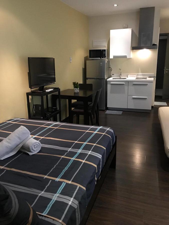 Seven Doors Apartment In Knightsbridge Residences Makati