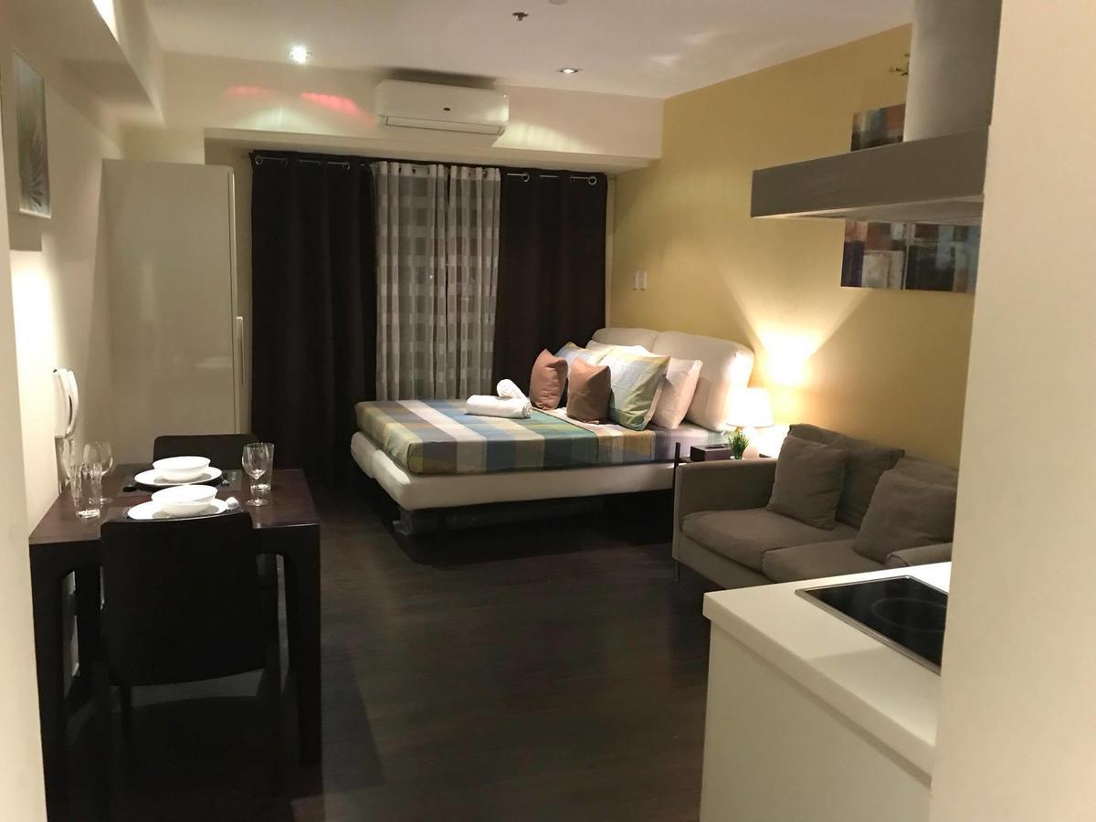 Seven Doors Apartment In Knightsbridge Residences Makati Apartment