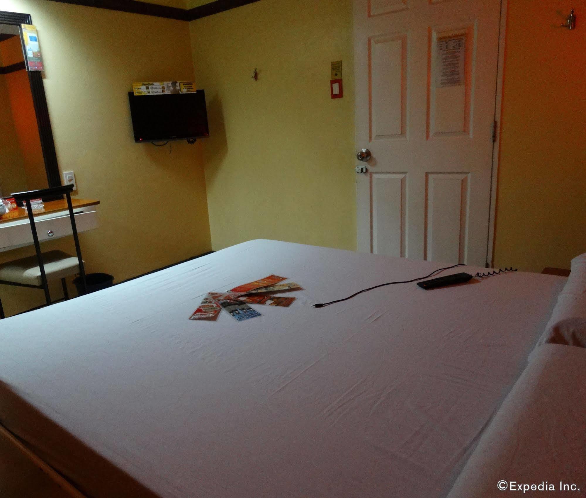 Sogo Quirino Hotel 2*