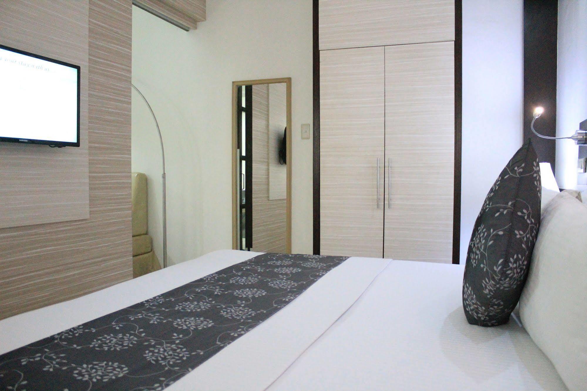 Hotel Executive Plaza