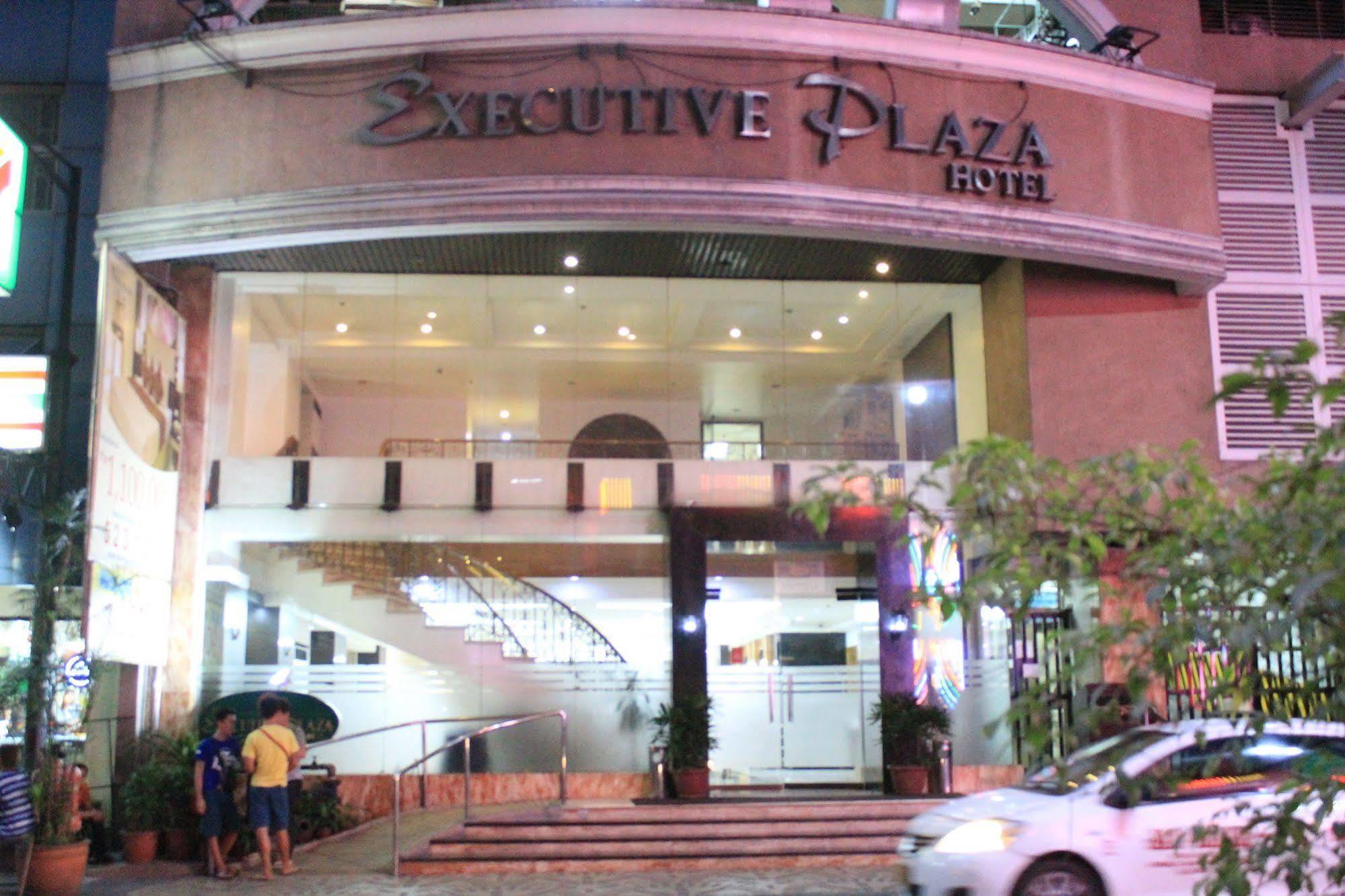 Hotel Executive Plaza 3*