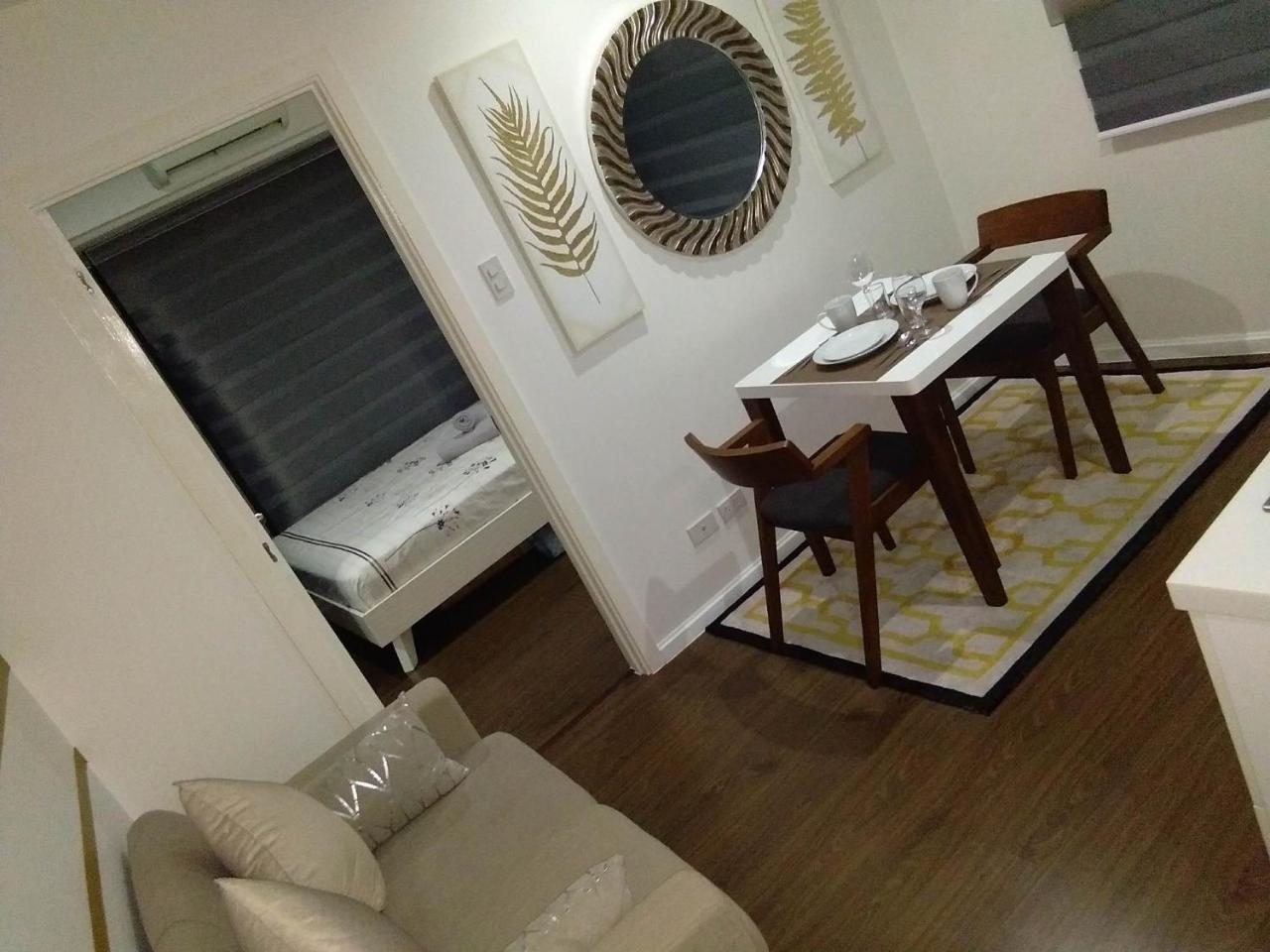 Seven Doors Apartment In Knightsbridge Residences Makati * Manila