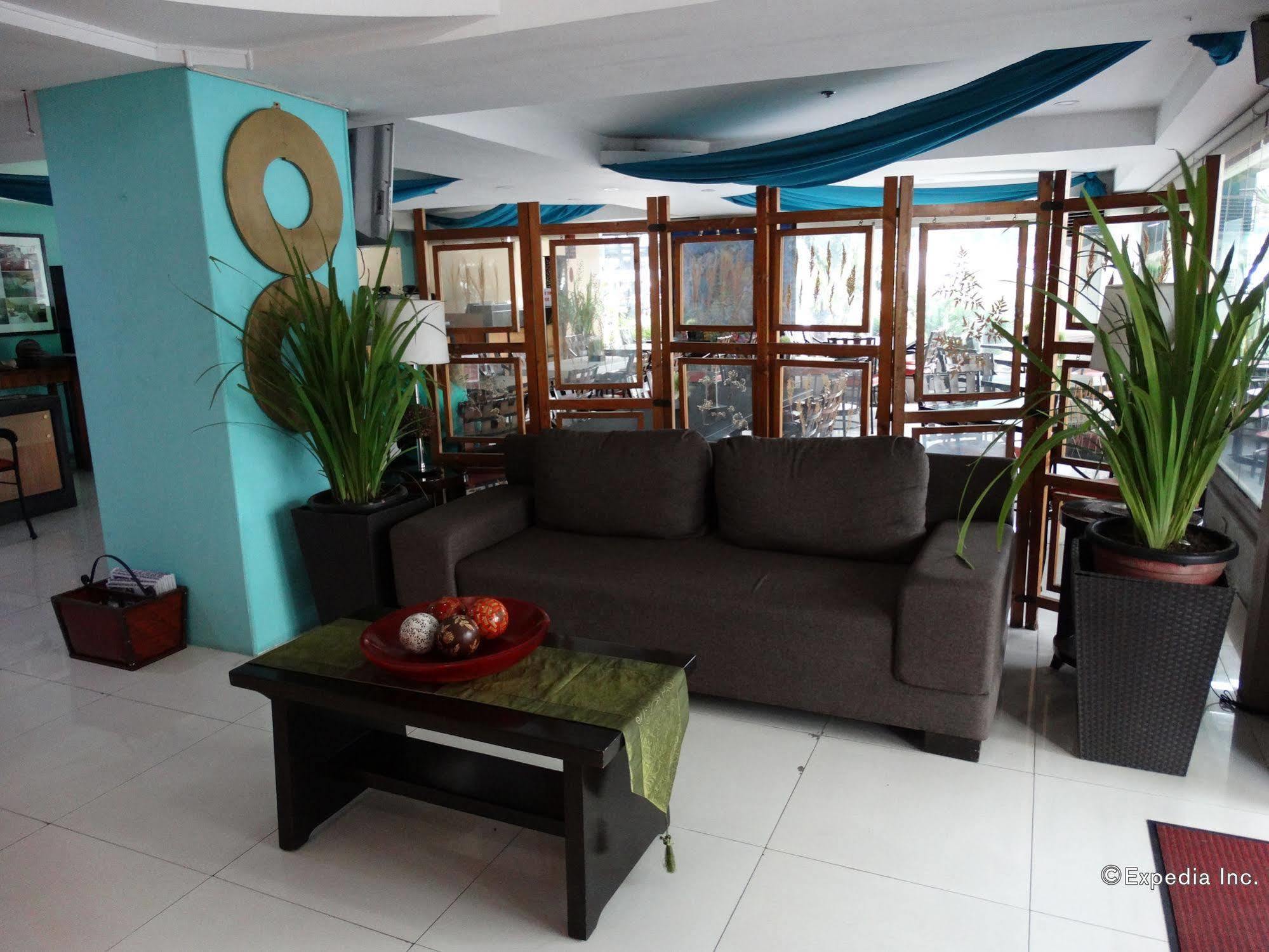 Comfy Manila-kalaw Hotel 3*