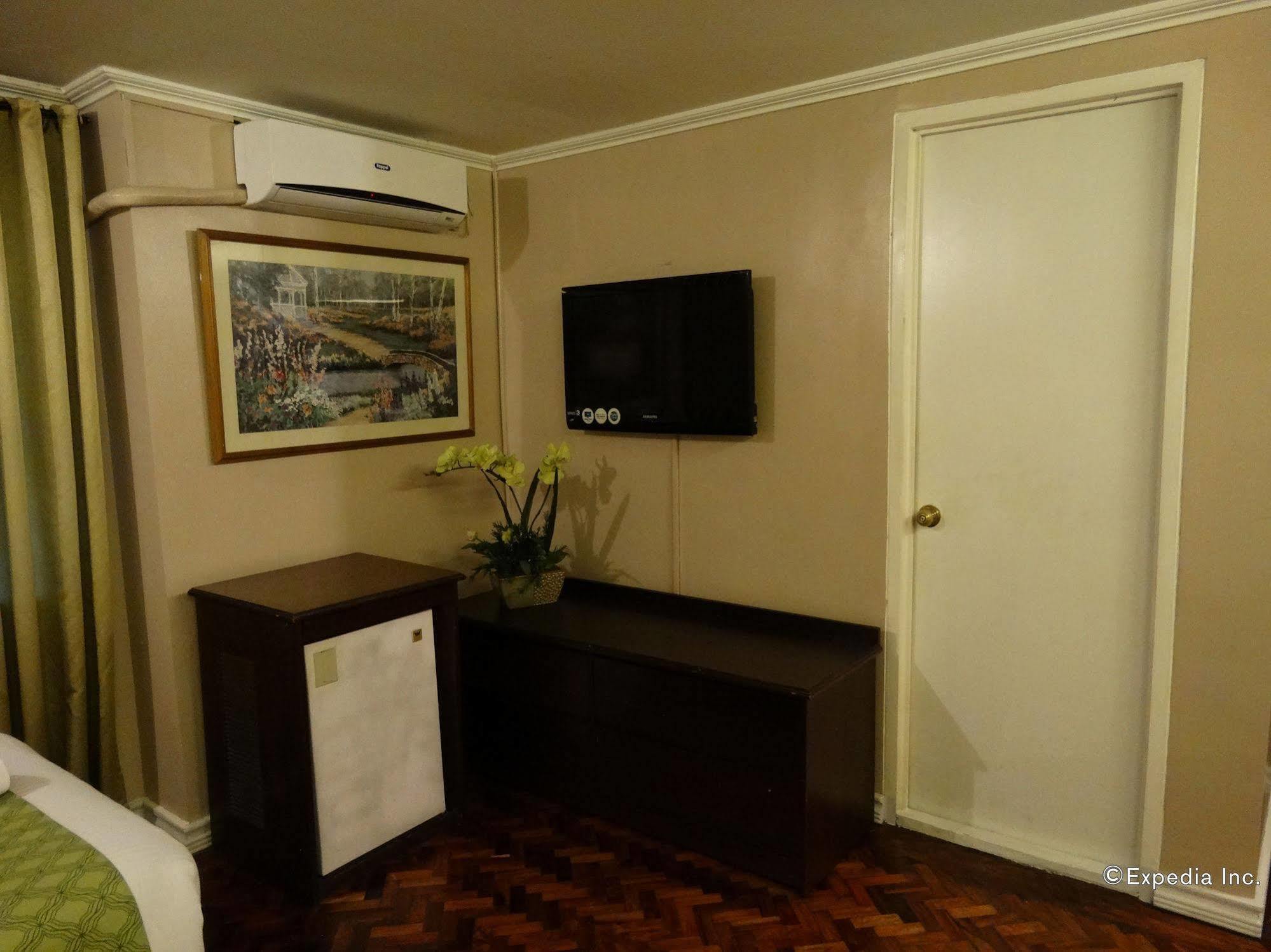 Comfy Manila-kalaw Hotel 3*