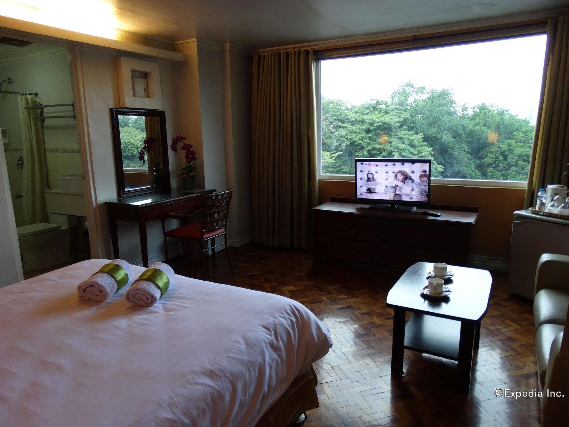 Comfy Manila-kalaw Hotel 3*