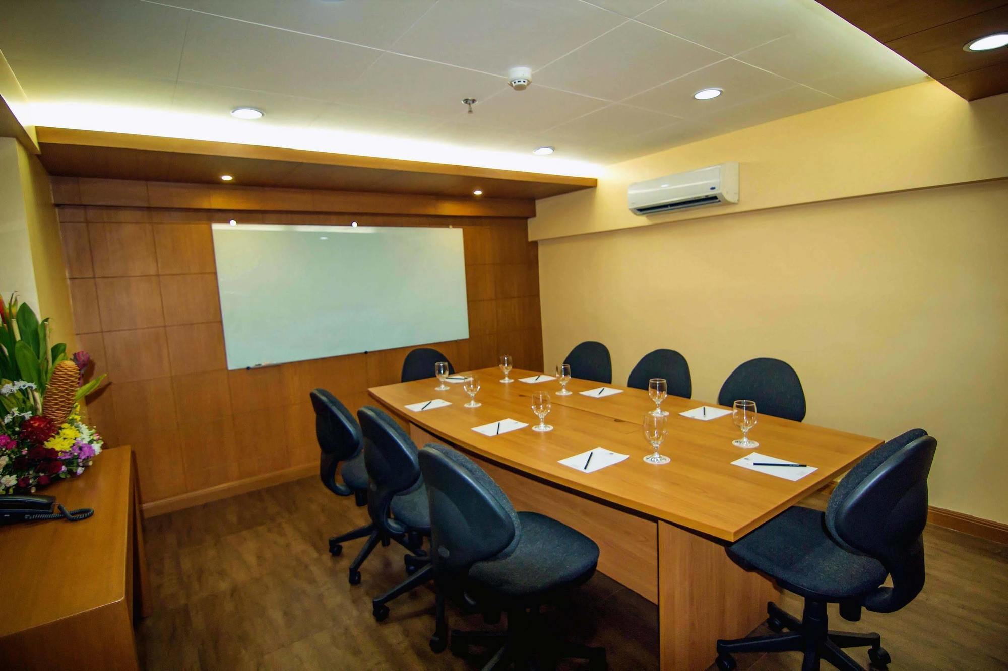 Best Western La Corona 3* Manila