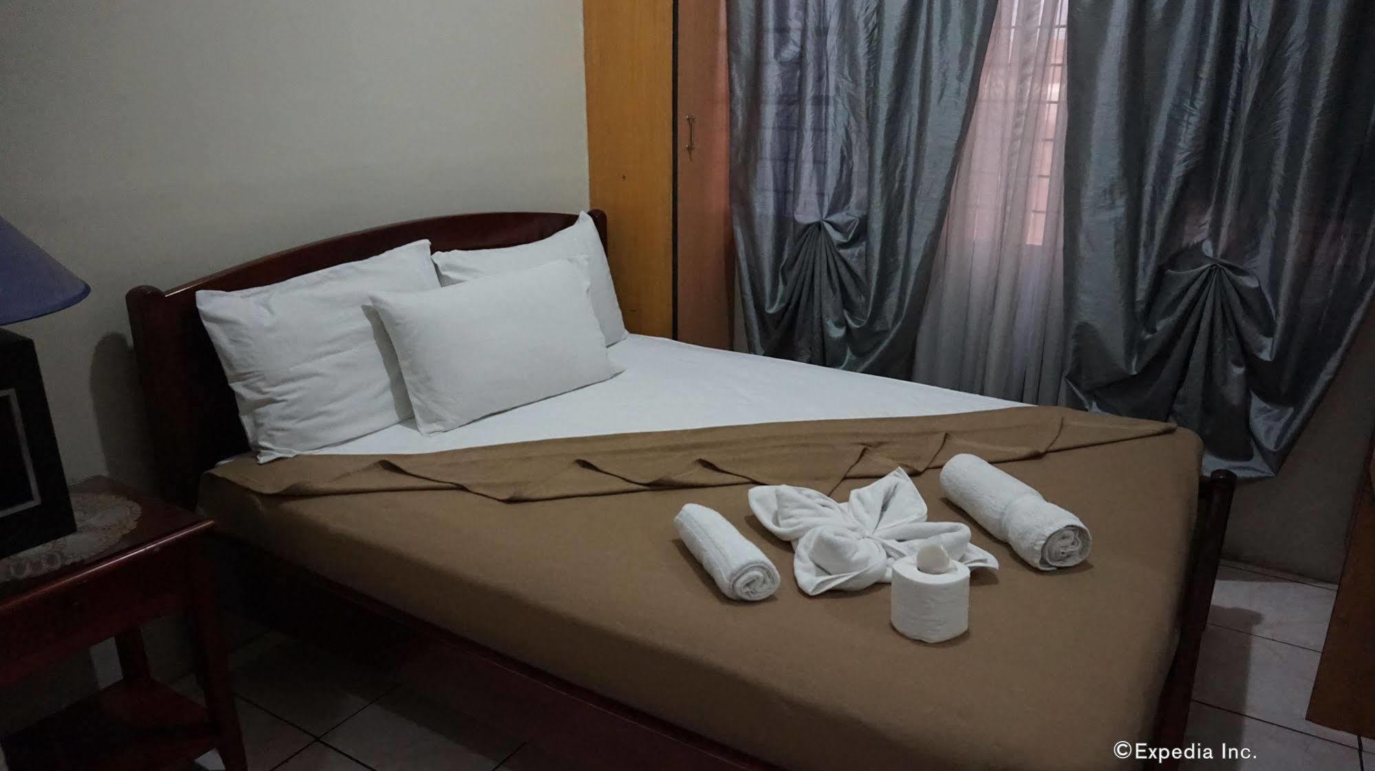 Knysna Hotel Manila