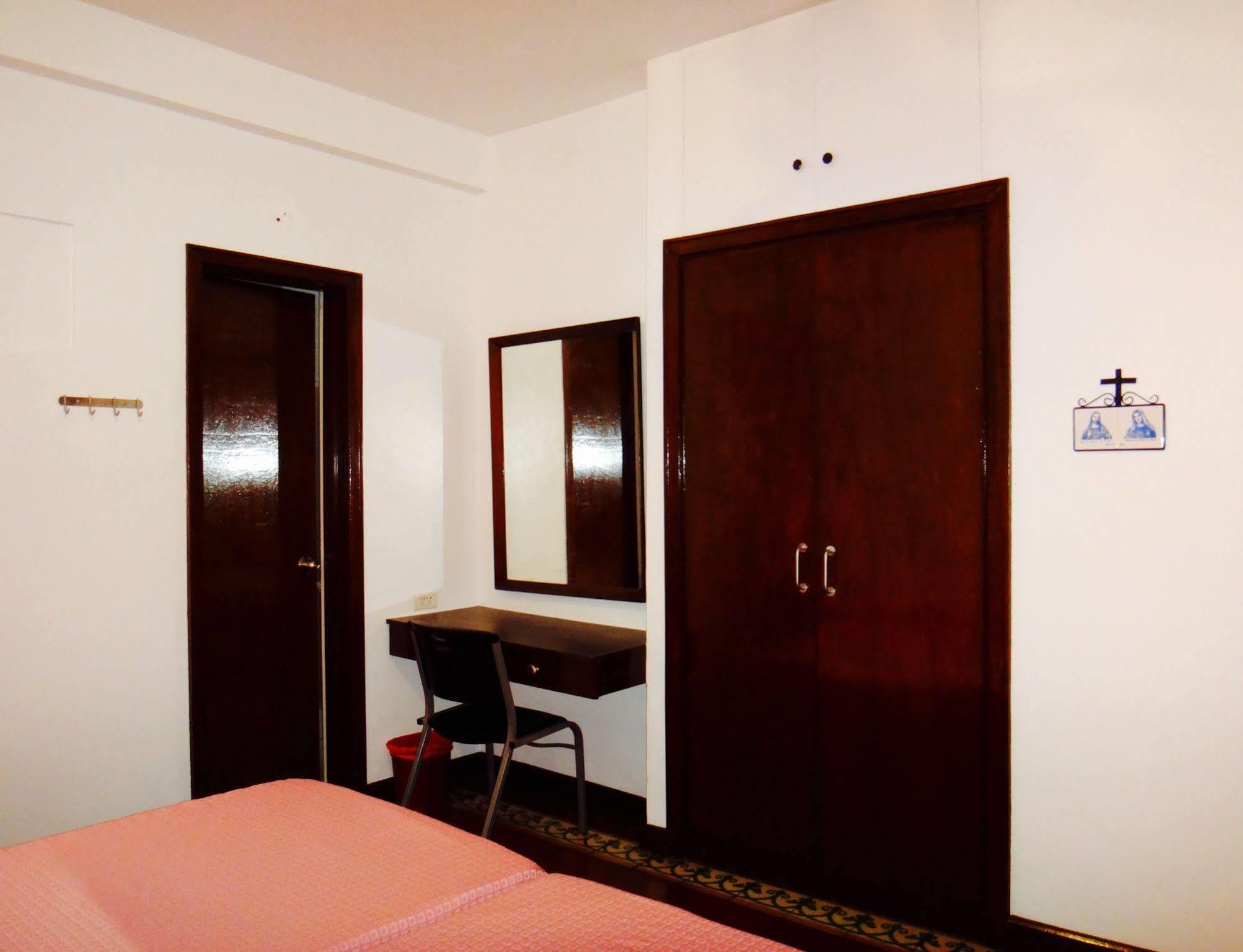 Natividad Hotel 2*