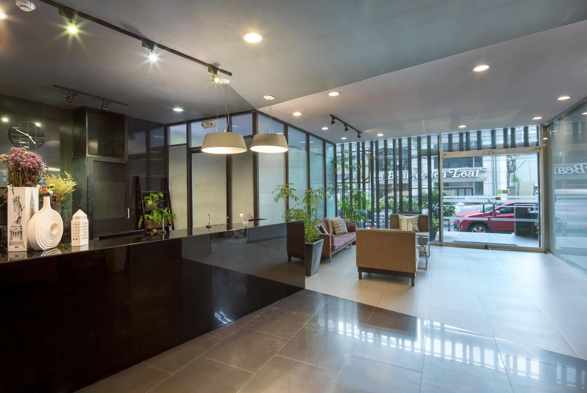 Hotel V