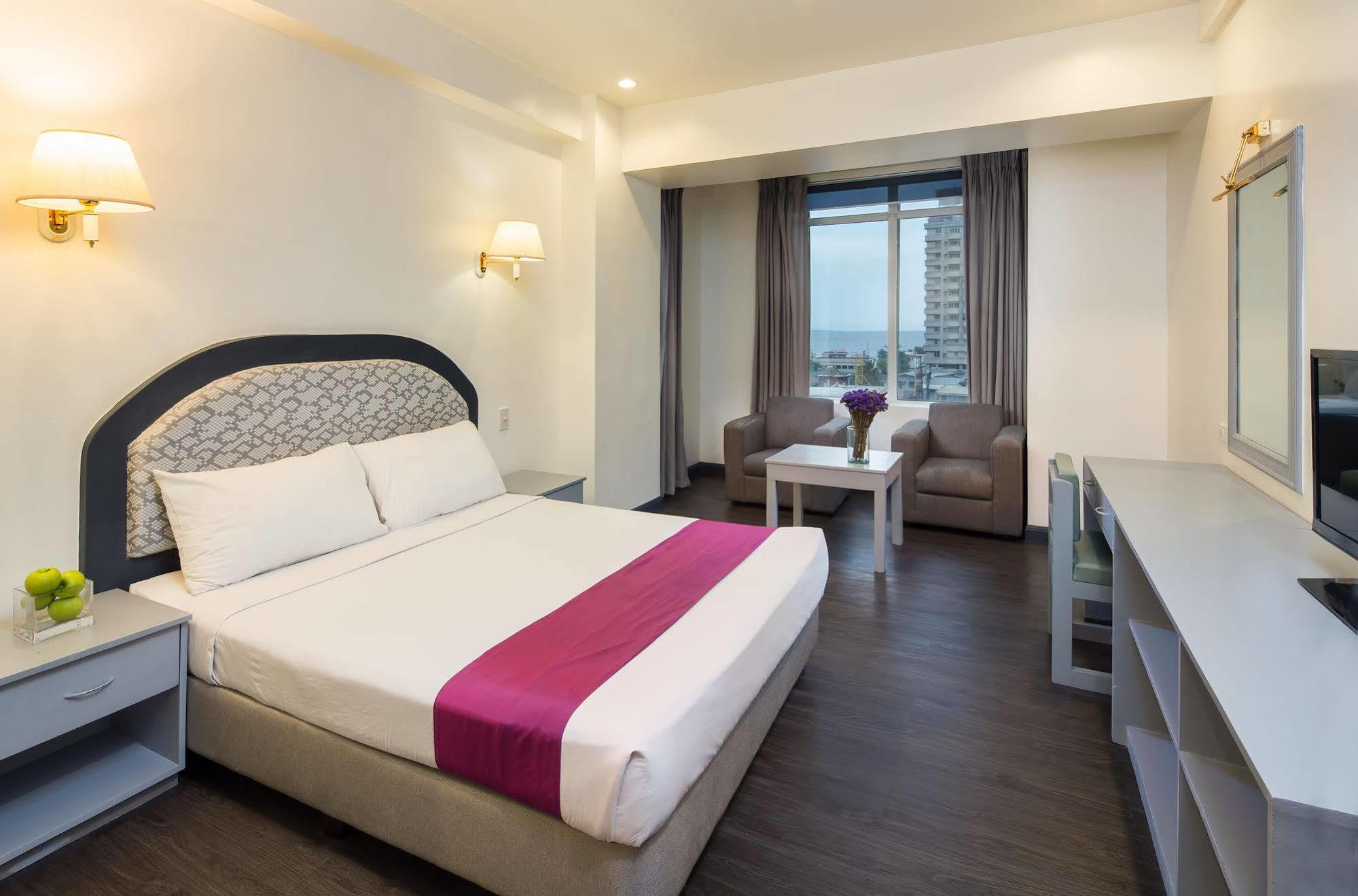 Hotel V Manila