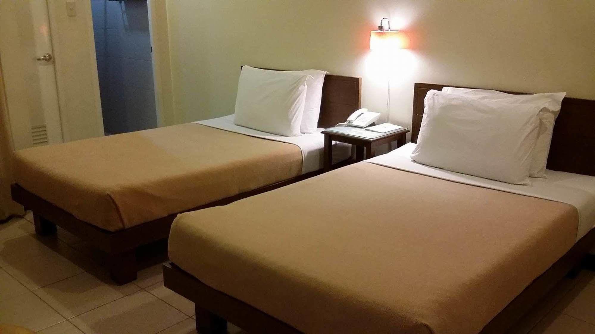 Hotel Governor Forbes Manila