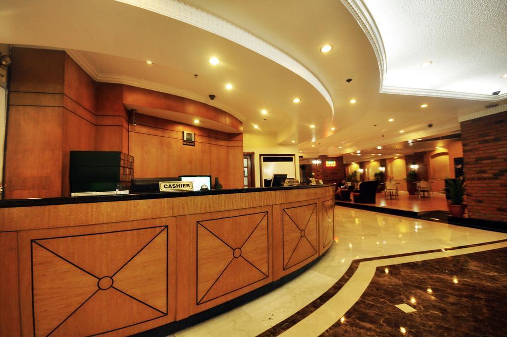 Hotel Executive Plaza