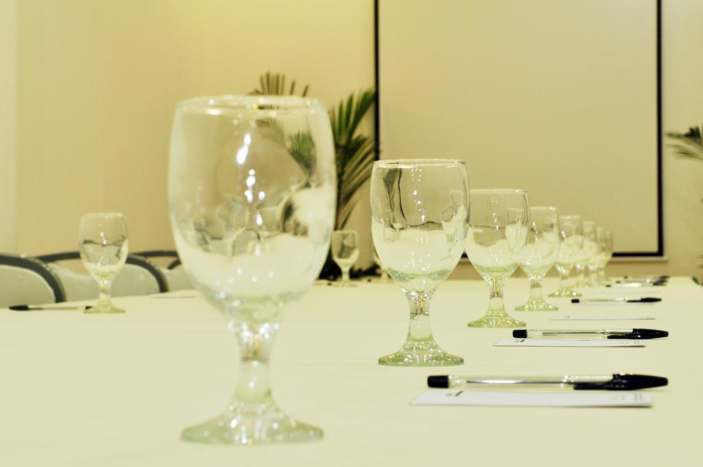 Executive Plaza Hotel