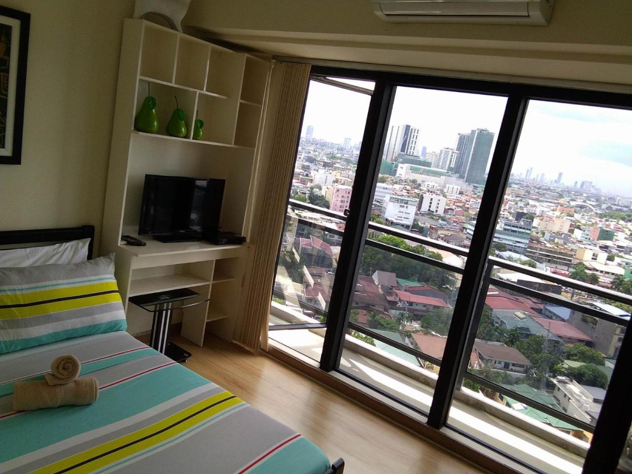 Seven Doors Apartment In Knightsbridge Residences Makati * Manila
