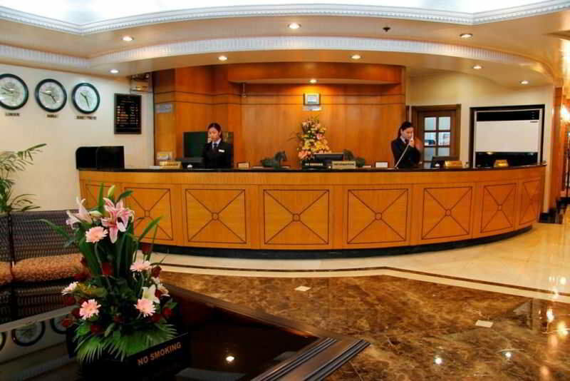 Hotel Executive Plaza 3*
