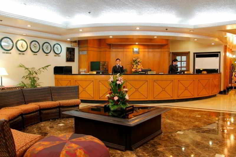 Executive Plaza Hotel 3*