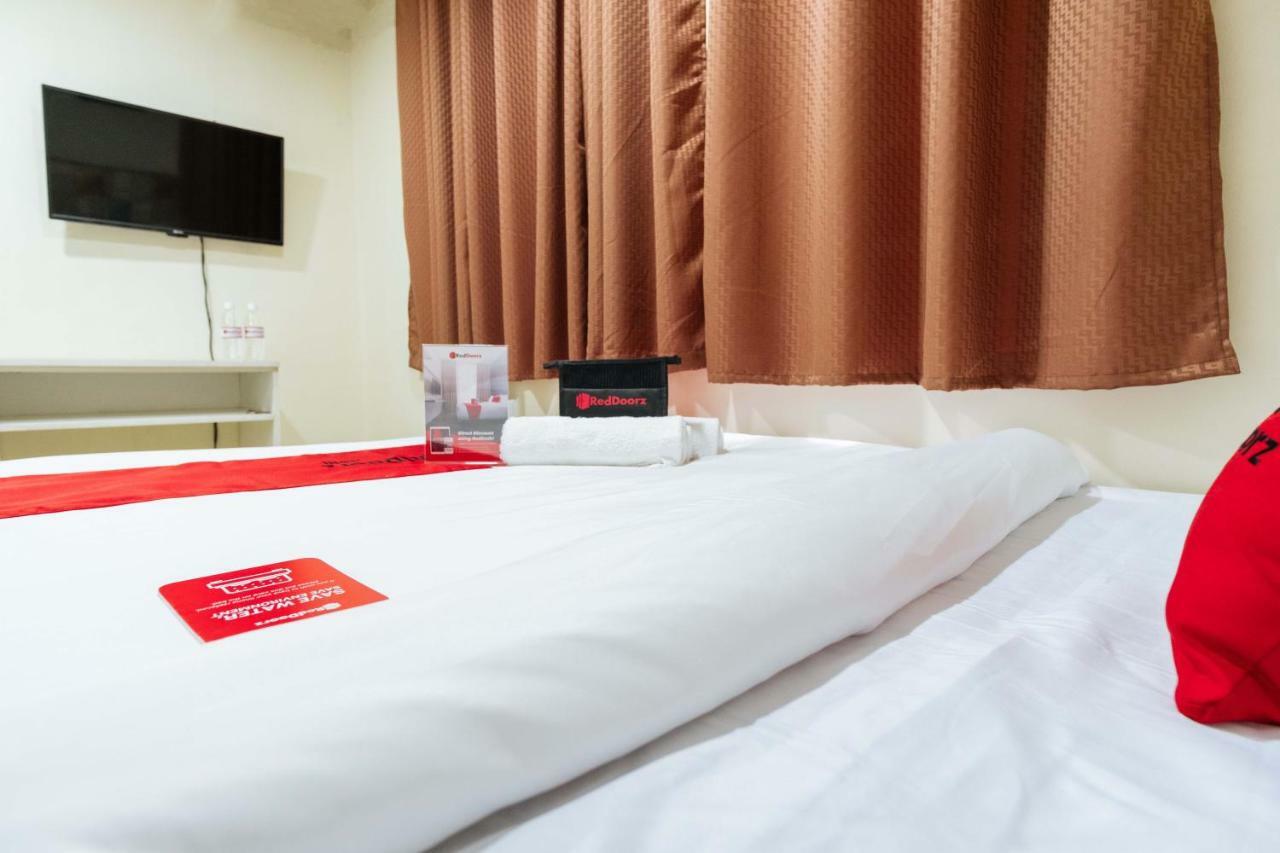 Hotel Reddoorz @ Belt