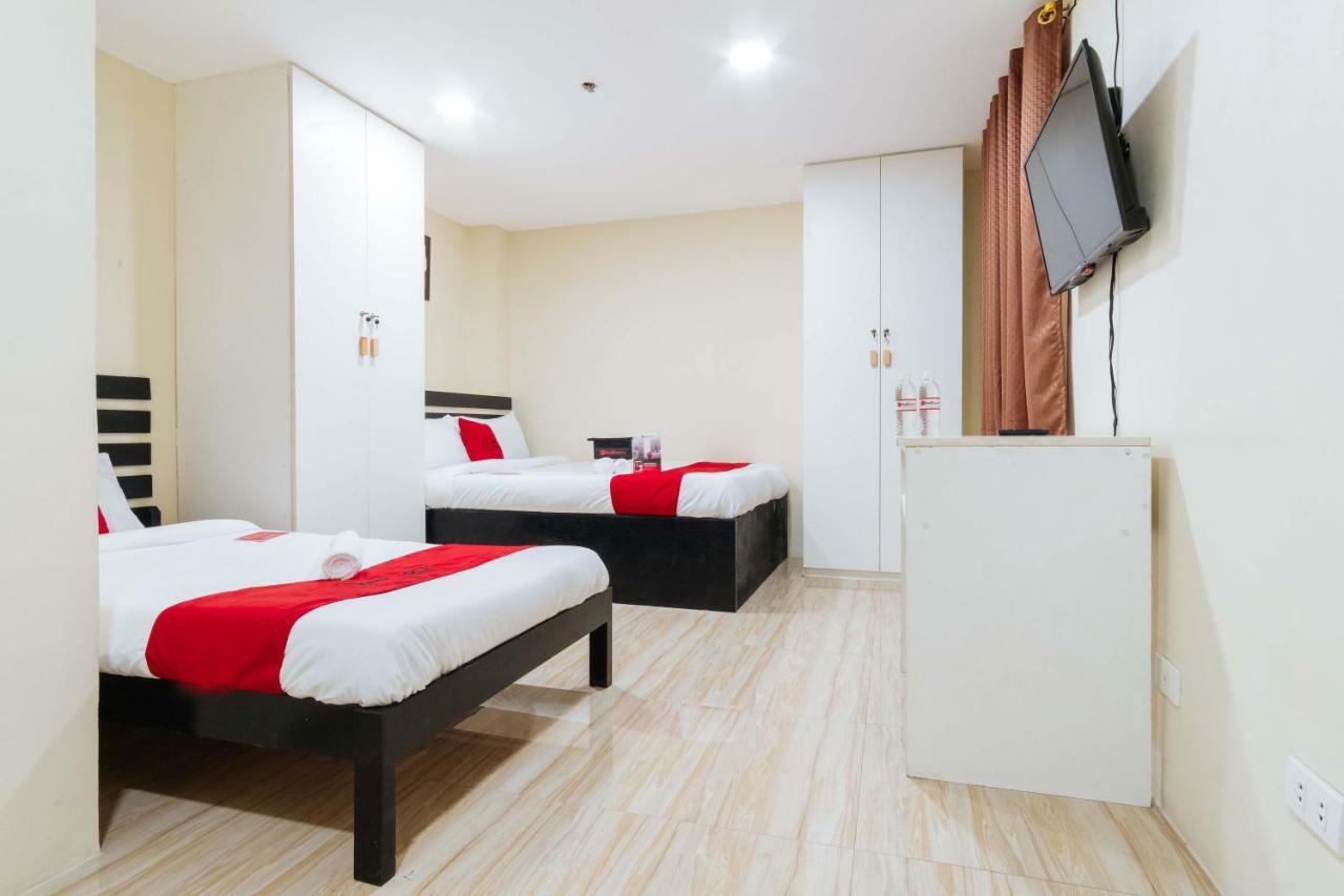 Hotel Reddoorz @ Belt 2*
