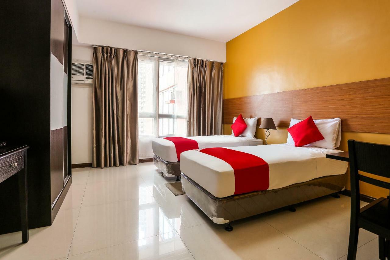 Oyo 215 Sunshine City Suites Hotel Manila