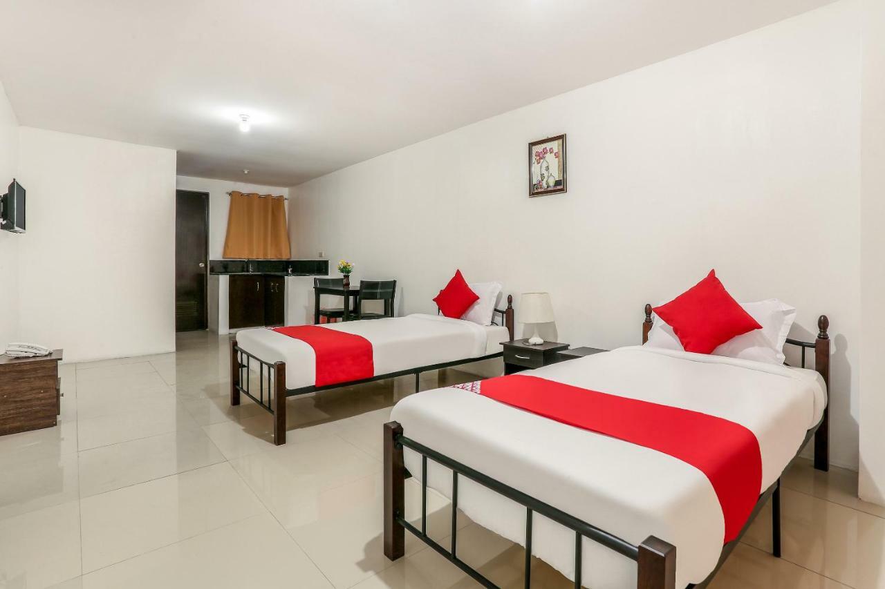 Hotel Oyo 226 The Orchard Tower 2*