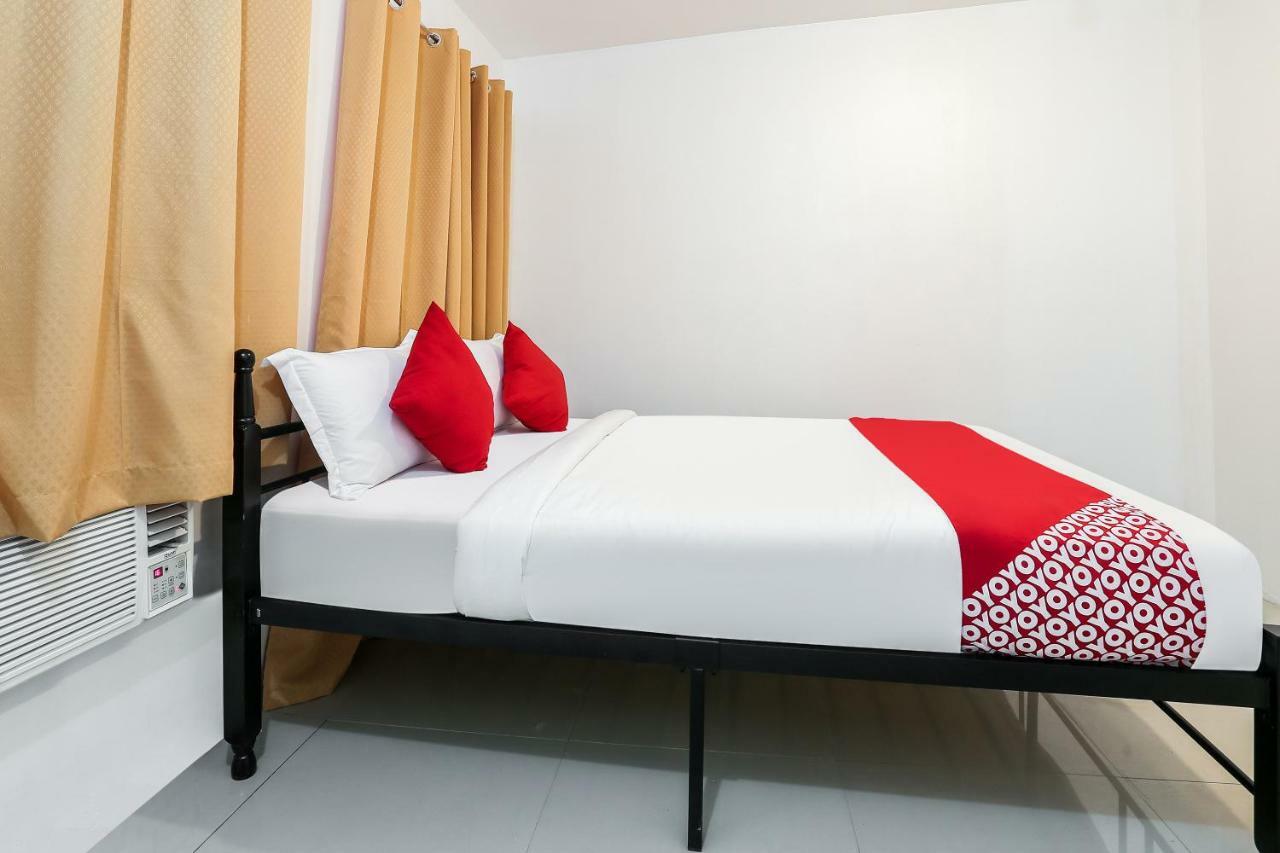 Oyo 226 The Orchard Tower Hotel Manila