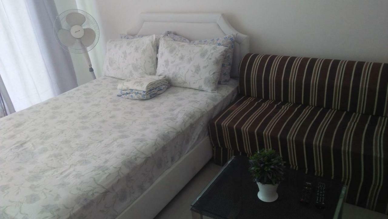 Azure Residences By Florendo Apartment Manila